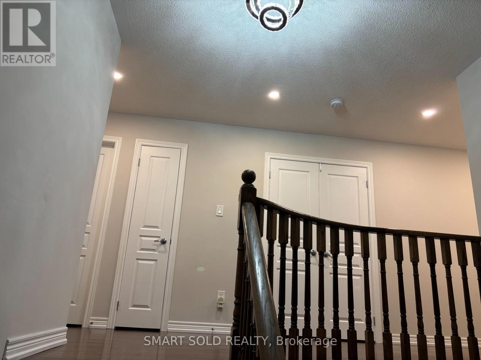 50 Brumstead Drive, Richmond Hill, Ontario  L4E 0C5 - Photo 5 - N12889602