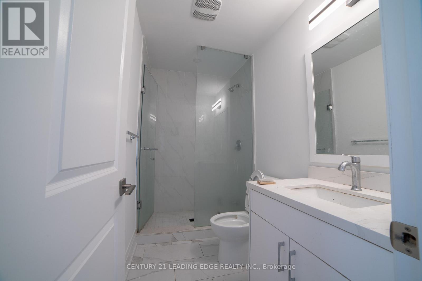 34 Petiole Road, Toronto, Ontario  M3N 2B4 - Photo 12 - W12887406