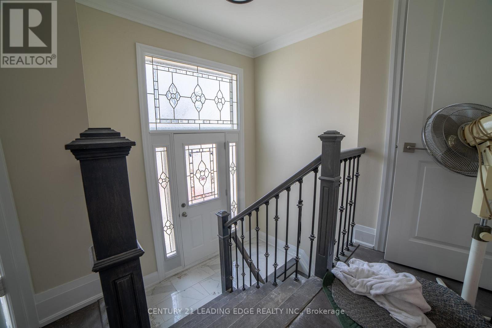 34 Petiole Road, Toronto, Ontario  M3N 2B4 - Photo 8 - W12887406