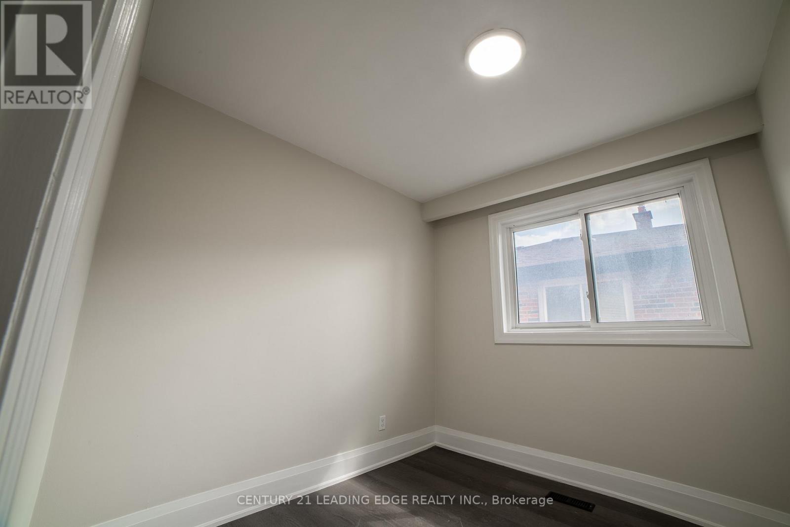 34 Petiole Road, Toronto, Ontario  M3N 2B4 - Photo 15 - W12887406