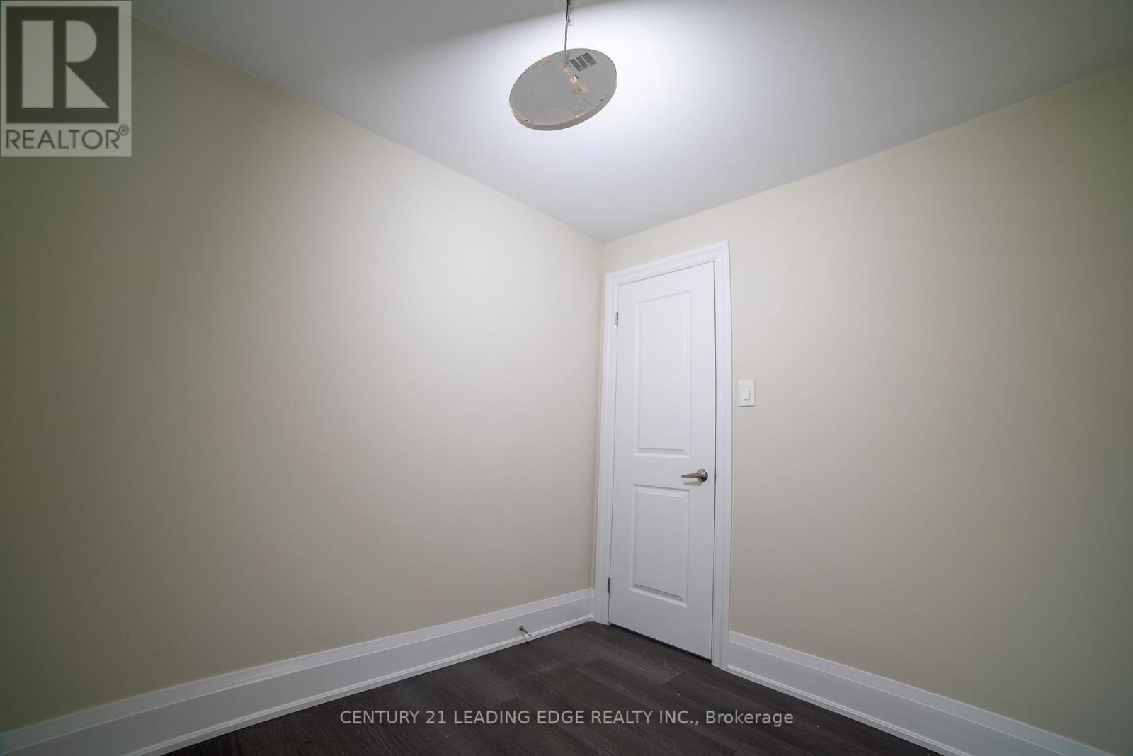 34 Petiole Road, Toronto, Ontario  M3N 2B4 - Photo 18 - W12887406