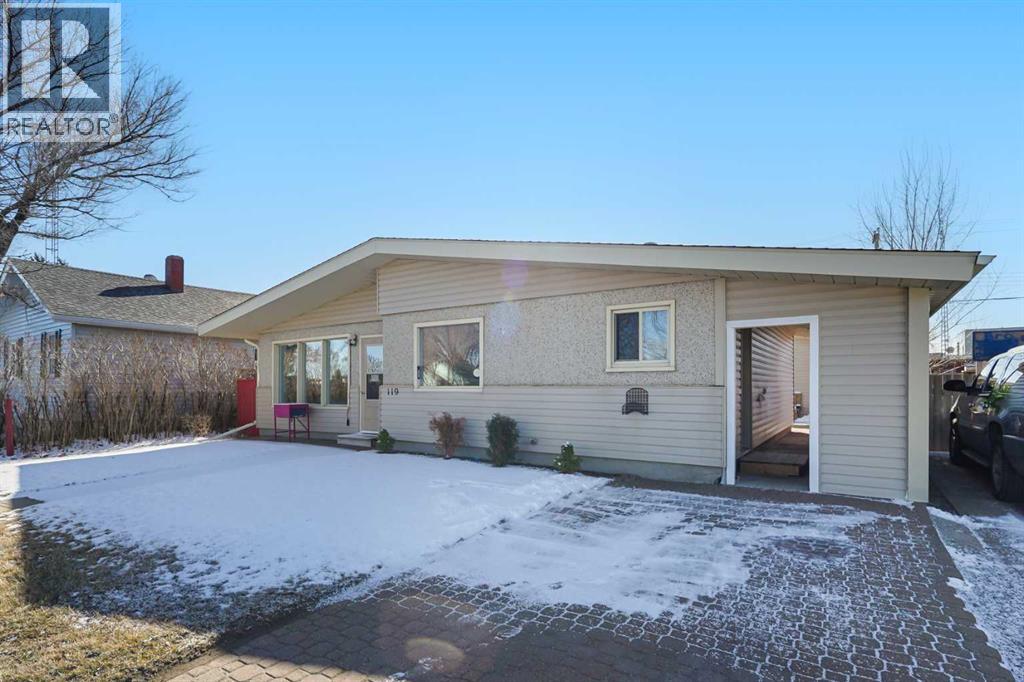 119 8 Avenue E, Bow Island, Alberta  T0K 0G0 - Photo 2 - A2292305