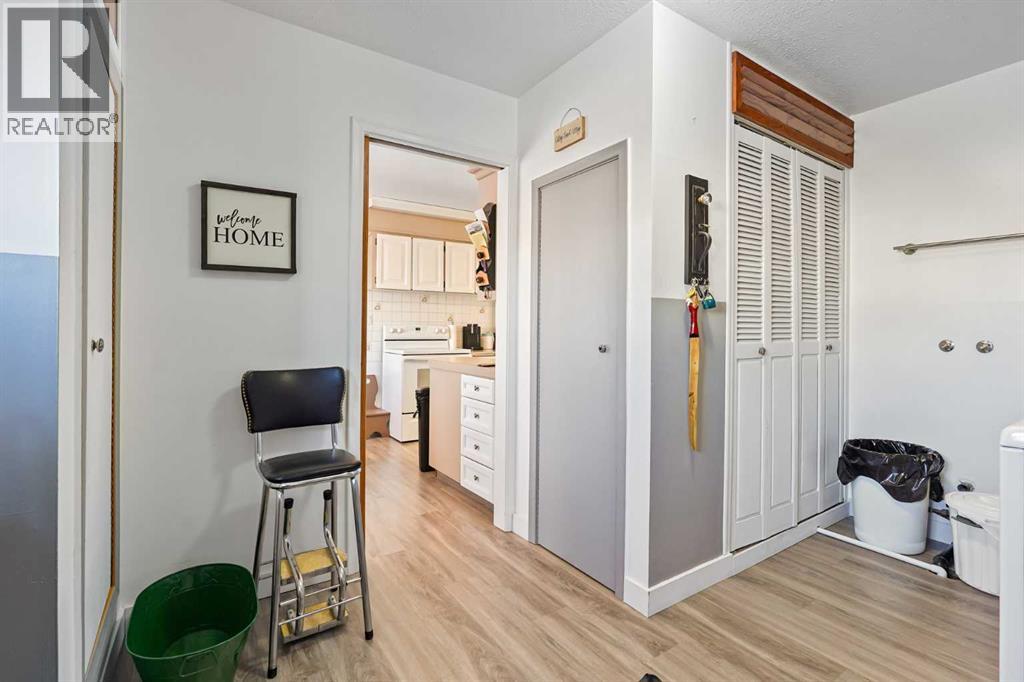 119 8 Avenue E, Bow Island, Alberta  T0K 0G0 - Photo 5 - A2292305