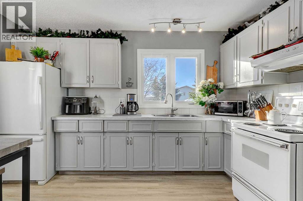 9425 120 Avenue, Grande Prairie, Alberta  T8V 4P9 - Photo 4 - A2279296