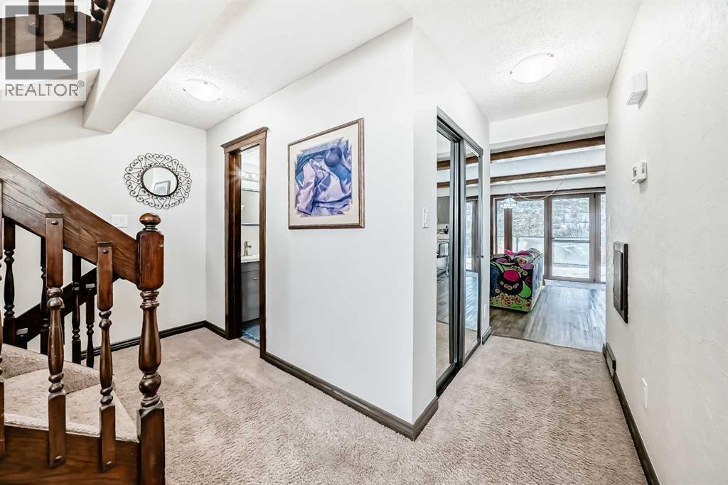 227 Coachwood Crescent Sw, Calgary, Alberta  T3H 1E7 - Photo 7 - A2293769