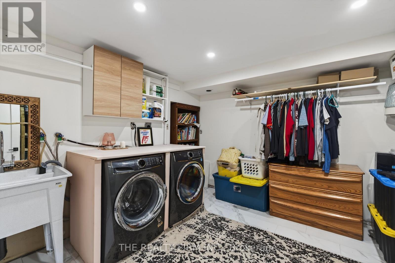 Photo 39 of 50 for 198 Buckingham Street