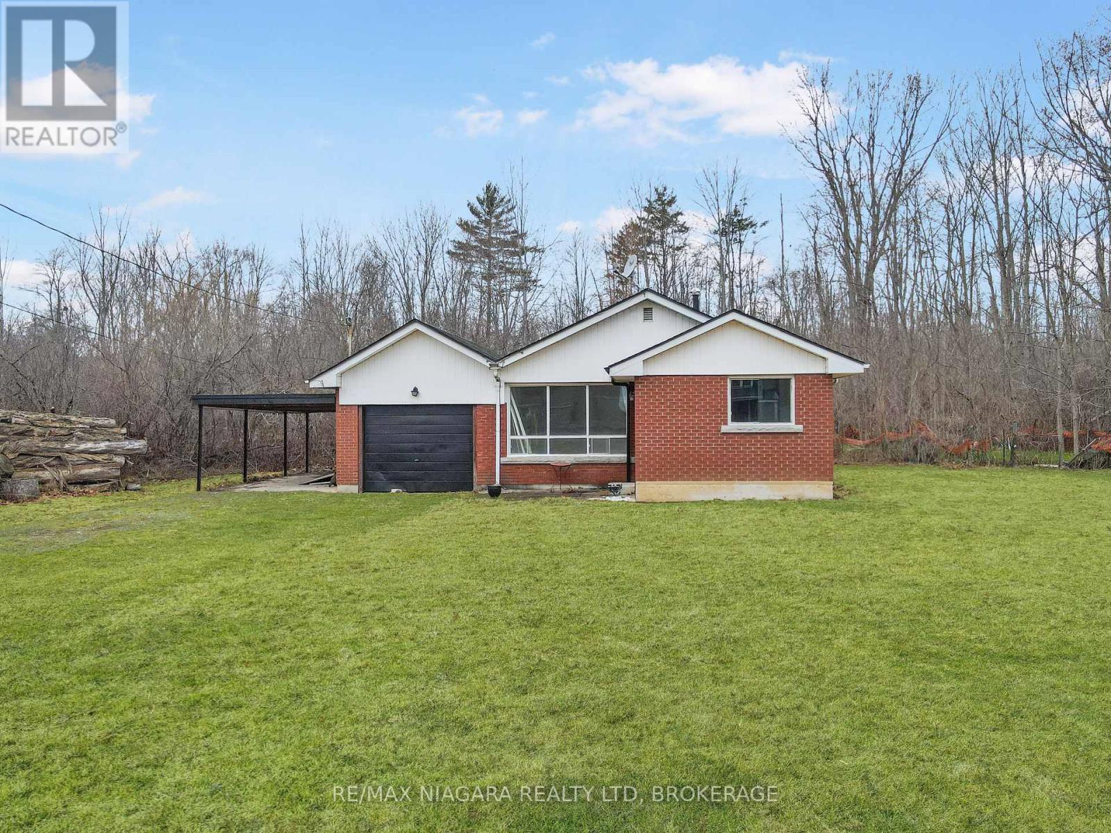 1544 Stockton Lane, Fort Erie, Ontario  L2A 6M8 - Photo 1 - X12873920