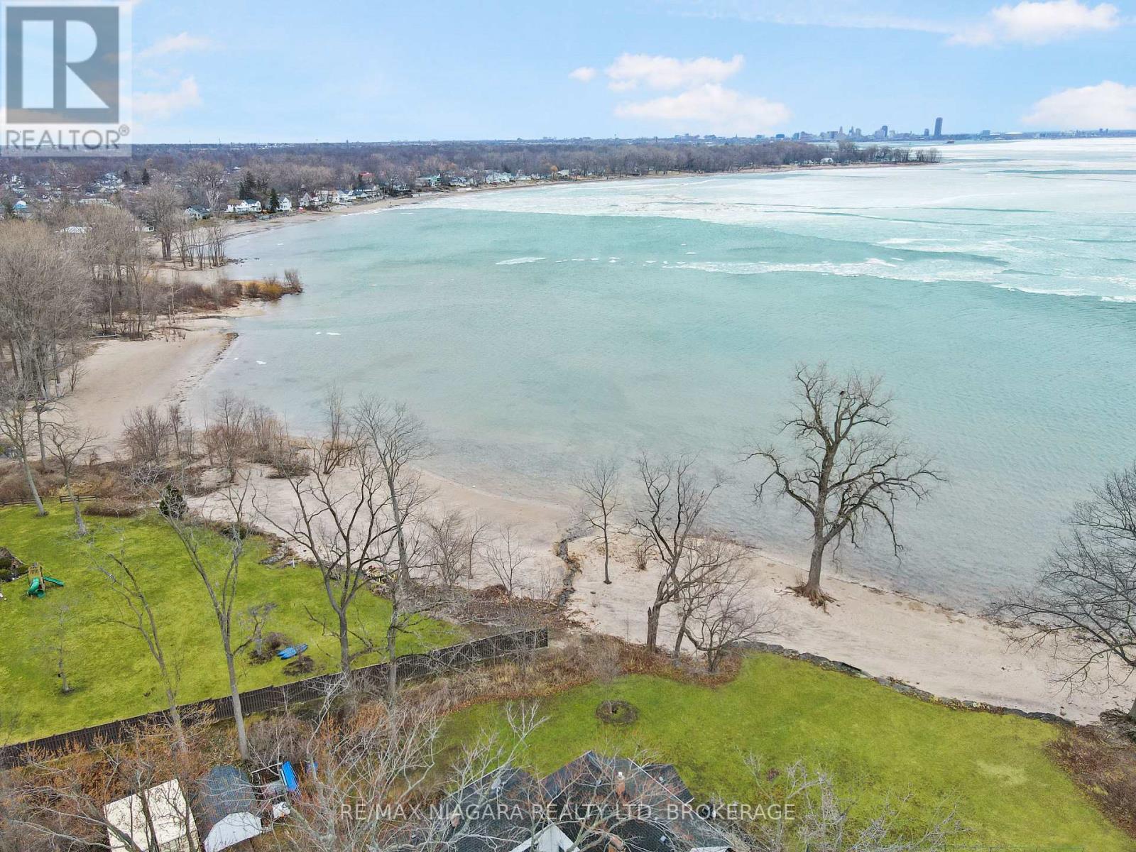 1544 Stockton Lane, Fort Erie, Ontario  L2A 6M8 - Photo 12 - X12873920