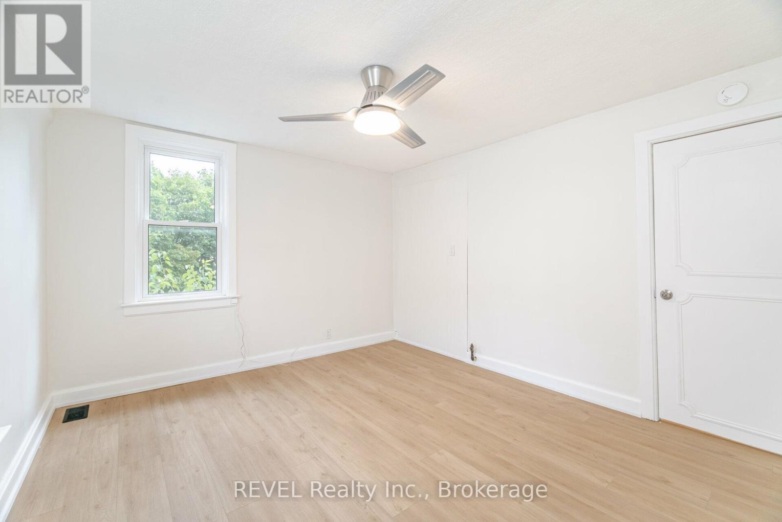 39 Phipps Street, Fort Erie (Central), Ontario  L2A 2V3 - Photo 31 - X12891090