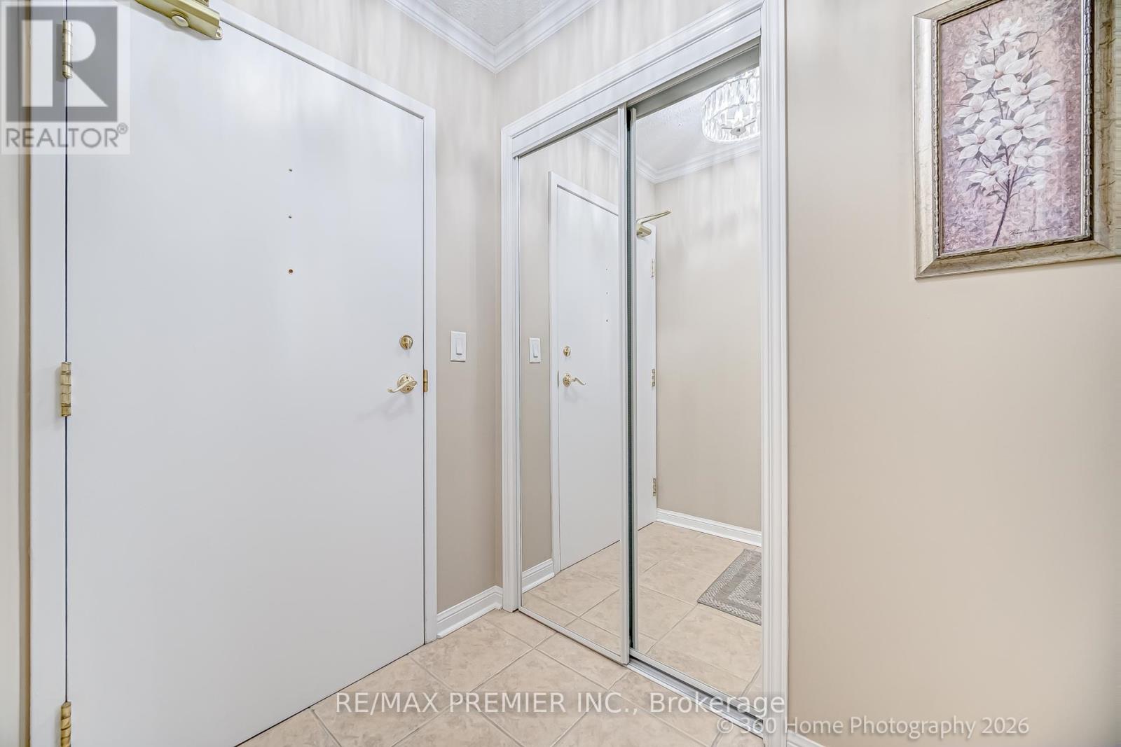 311 - 2500 Rutherford Road, Vaughan (Maple), Ontario  L4K 2N8 - Photo 8 - N12889578