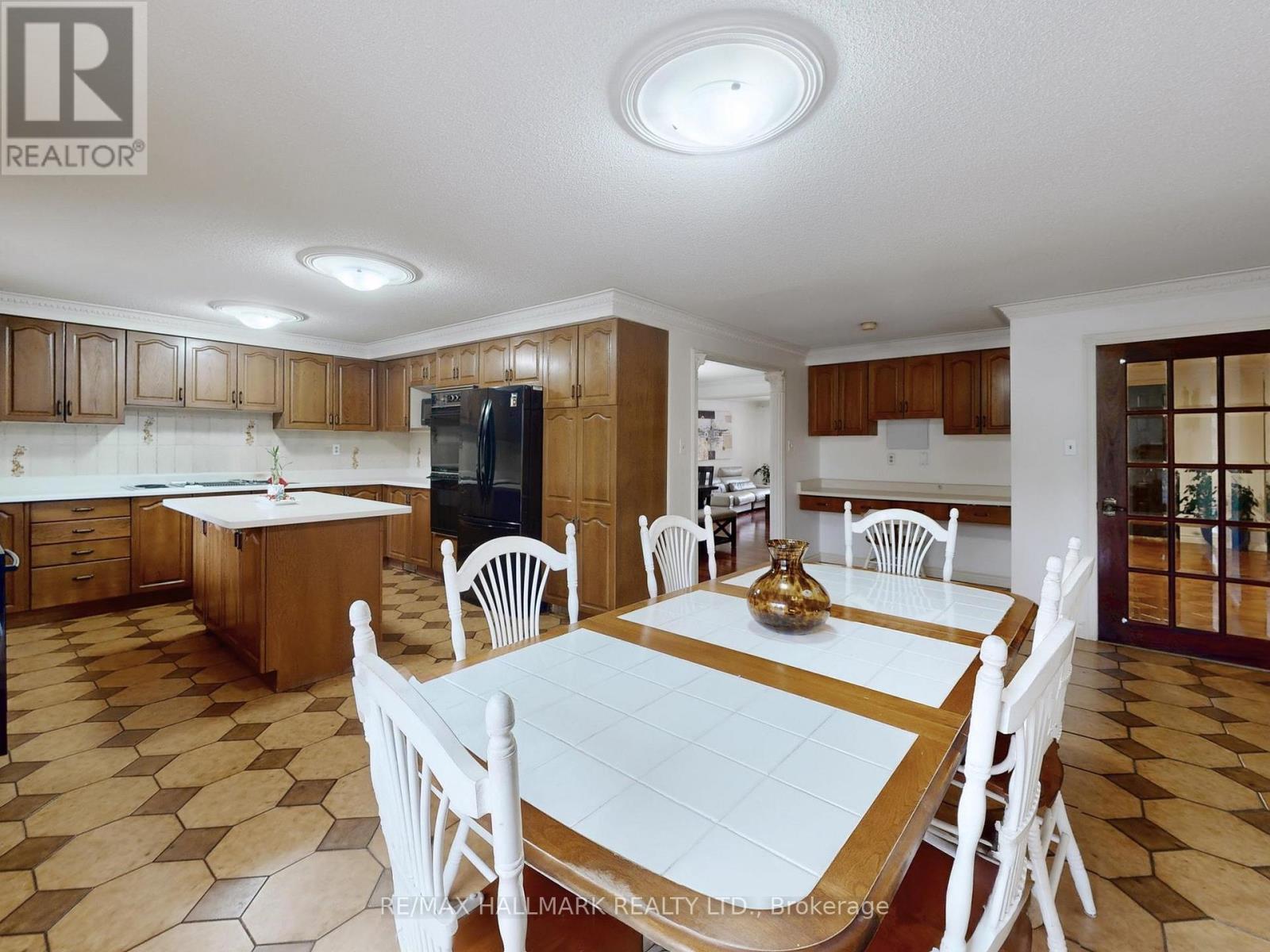 95 Pemberton Road, Richmond Hill, Ontario  L4C 3T6 - Photo 9 - N12890154