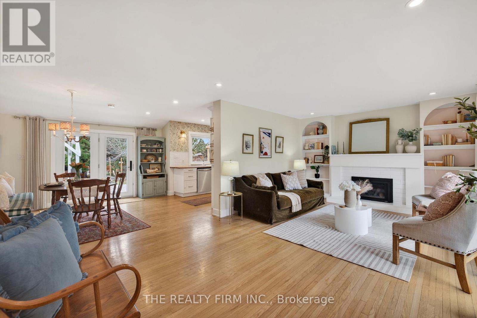 198 Buckingham Street, London South, Ontario  N5Z 3V5 - Photo 4 - X12890930