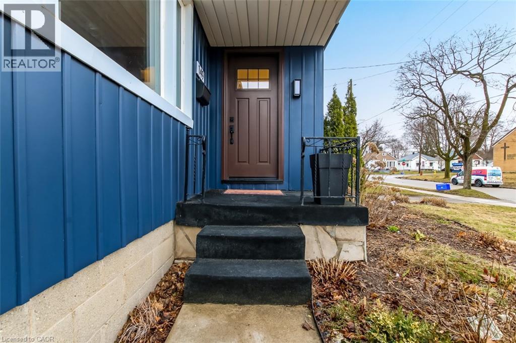 149 Elliott Street, London, Ontario  N5Y 2G1 - Photo 4 - 40812376