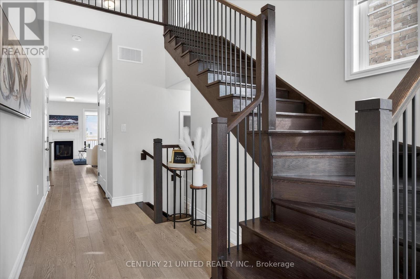 528 Macintosh Grove, Peterborough (Northcrest Ward 5), Ontario  K9H 0C4 - Photo 11 - X12890974