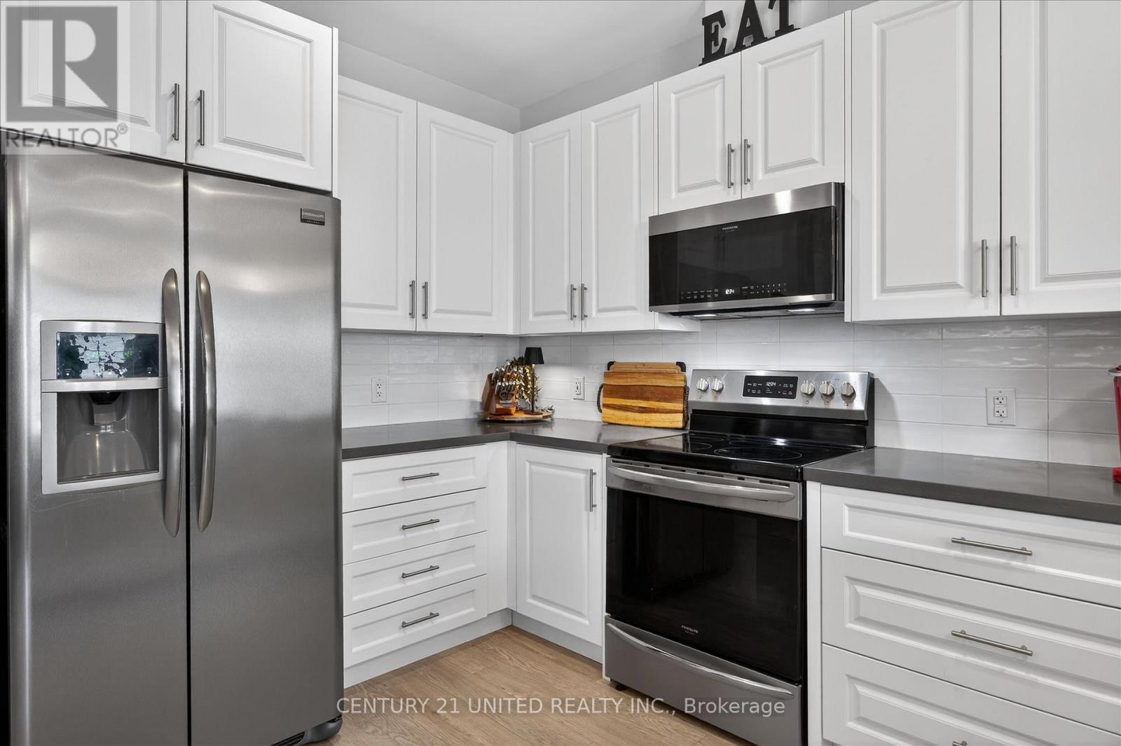 528 Macintosh Grove, Peterborough (Northcrest Ward 5), Ontario  K9H 0C4 - Photo 15 - X12890974