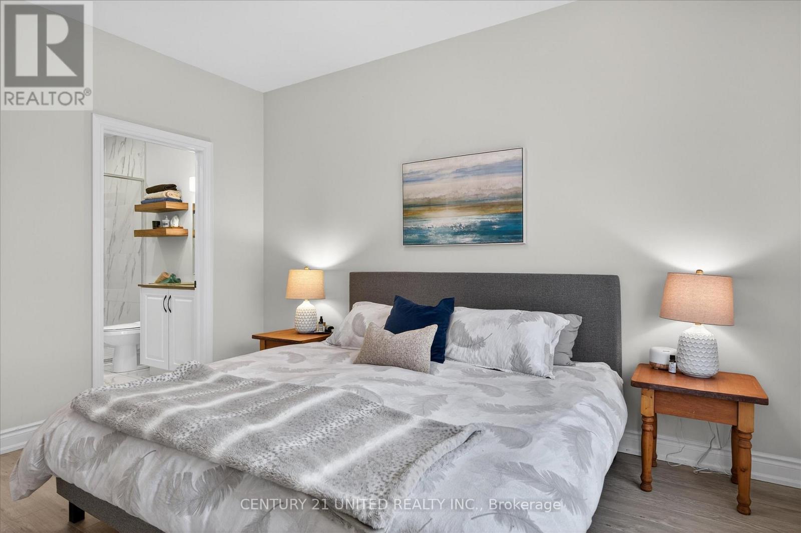 528 Macintosh Grove, Peterborough (Northcrest Ward 5), Ontario  K9H 0C4 - Photo 4 - X12890974