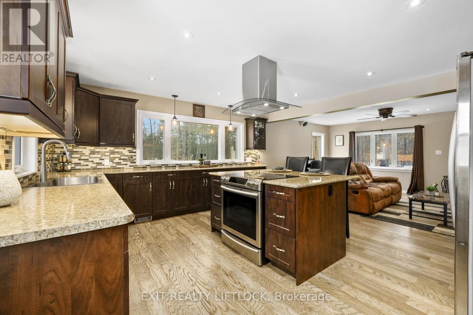 288 Hulls Road, North Kawartha, Ontario  K0L 2H0 - Photo 12 - X12891016