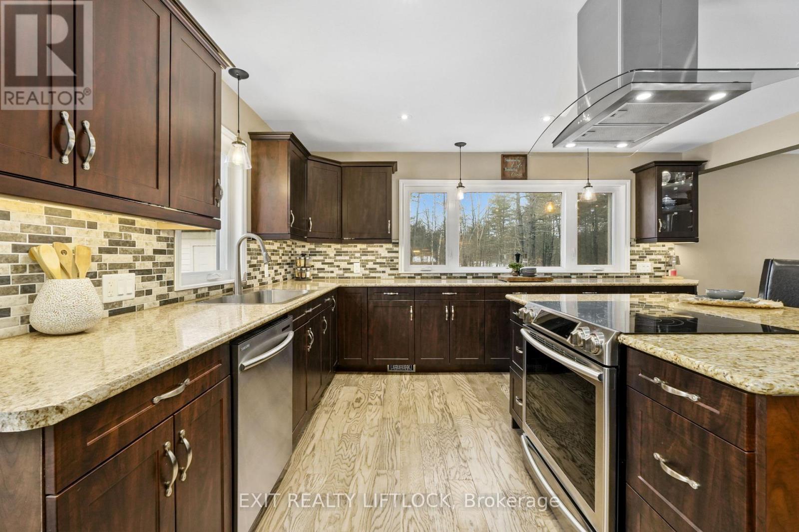 288 Hulls Road, North Kawartha, Ontario  K0L 2H0 - Photo 14 - X12891016