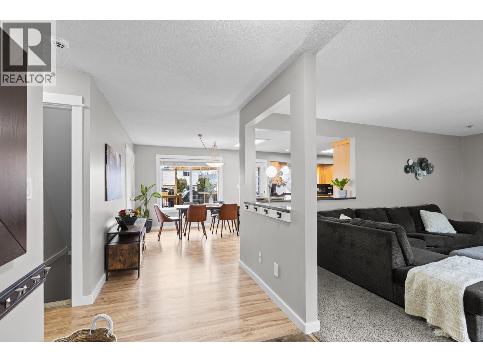 367 Yates Road, Kelowna, British Columbia  V1V 1R4 - Photo 6 - 10378728