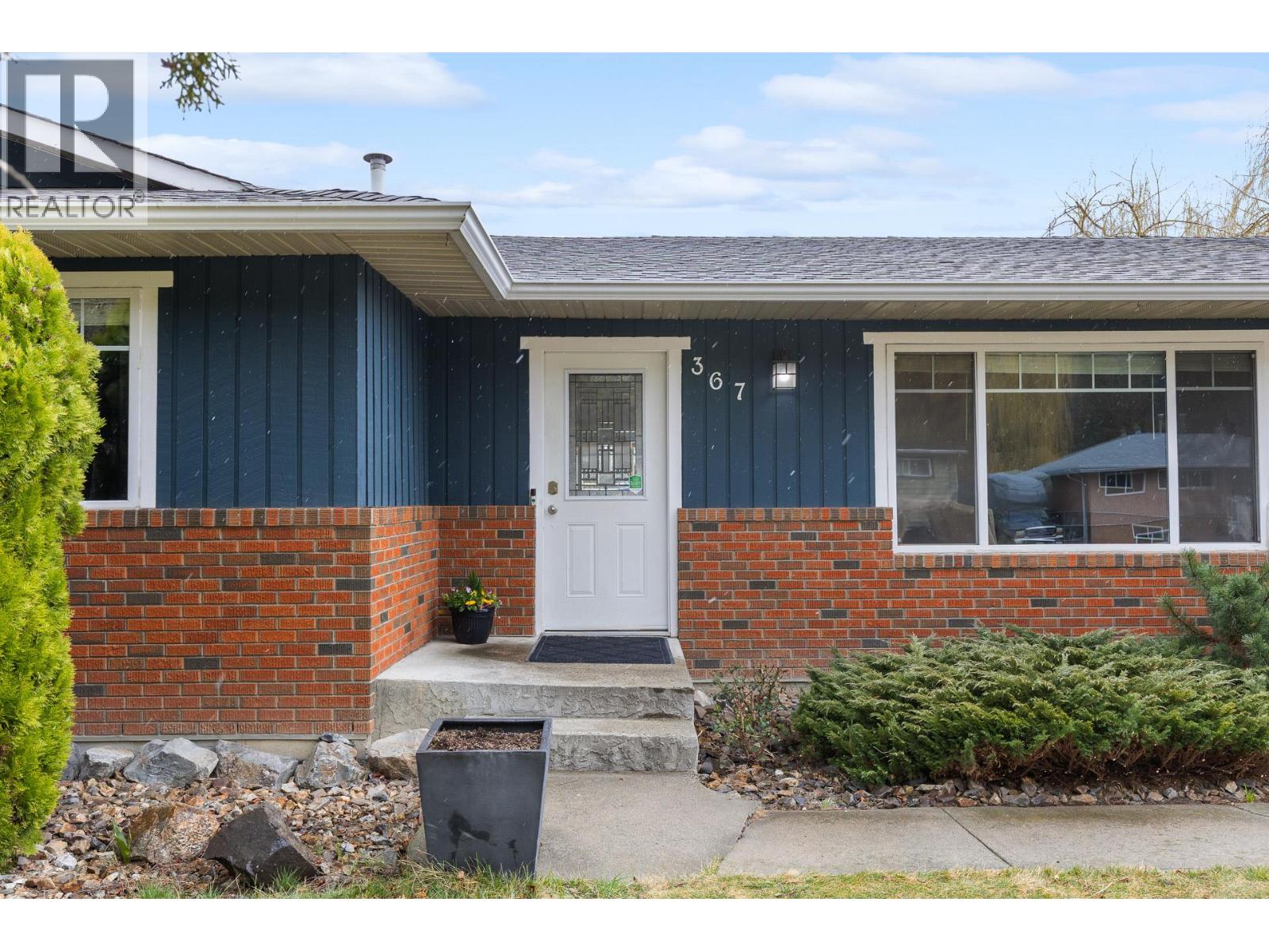 367 Yates Road, Kelowna, British Columbia  V1V 1R4 - Photo 2 - 10378728