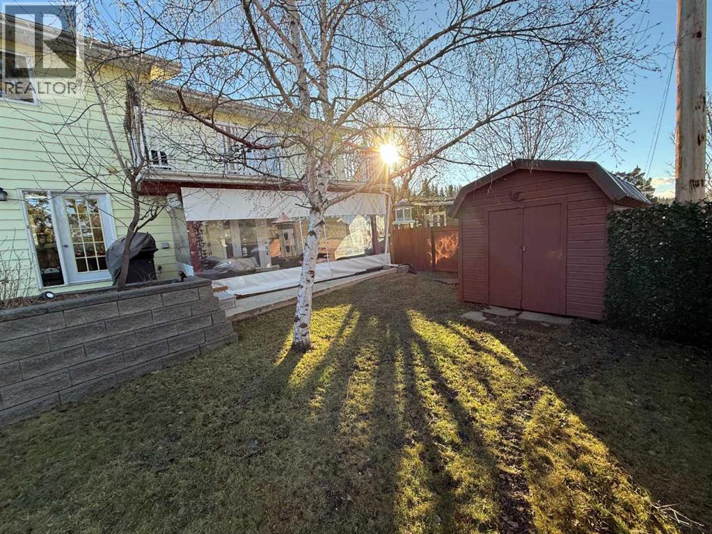 104 Mistaya Road, Hinton, Alberta  T7V 1T3 - Photo 30 - A2278640