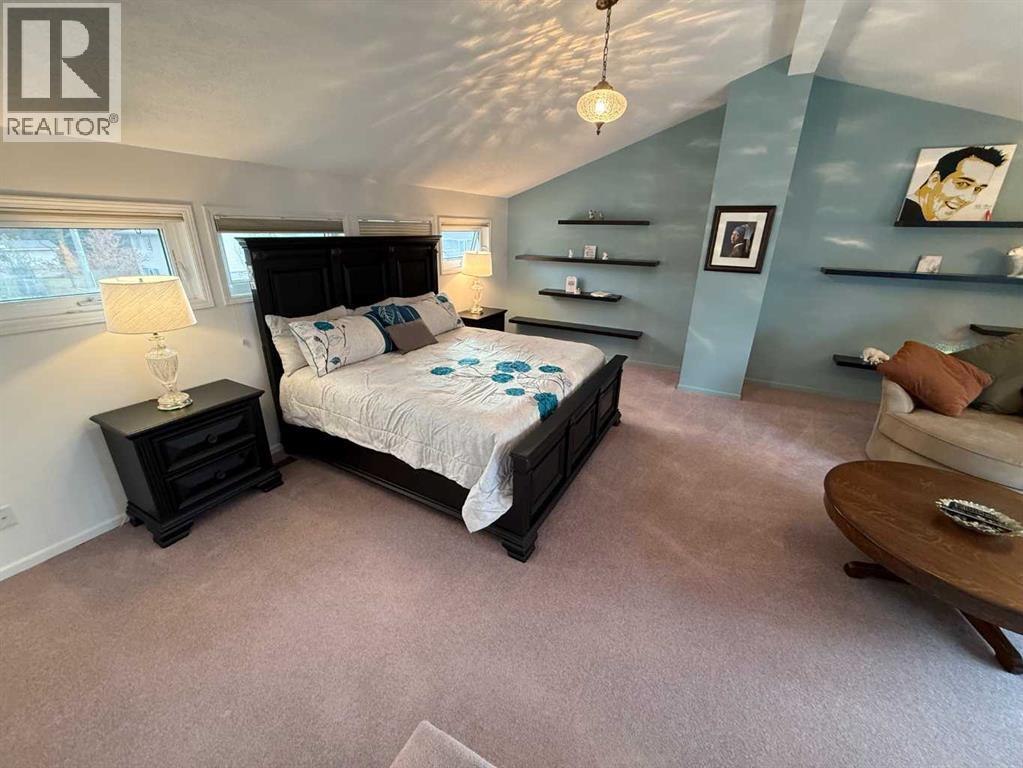 104 Mistaya Road, Hinton, Alberta  T7V 1T3 - Photo 17 - A2278640