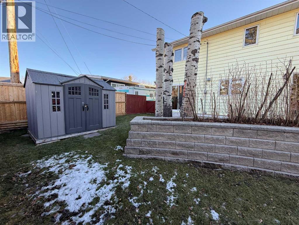 104 Mistaya Road, Hinton, Alberta  T7V 1T3 - Photo 29 - A2278640