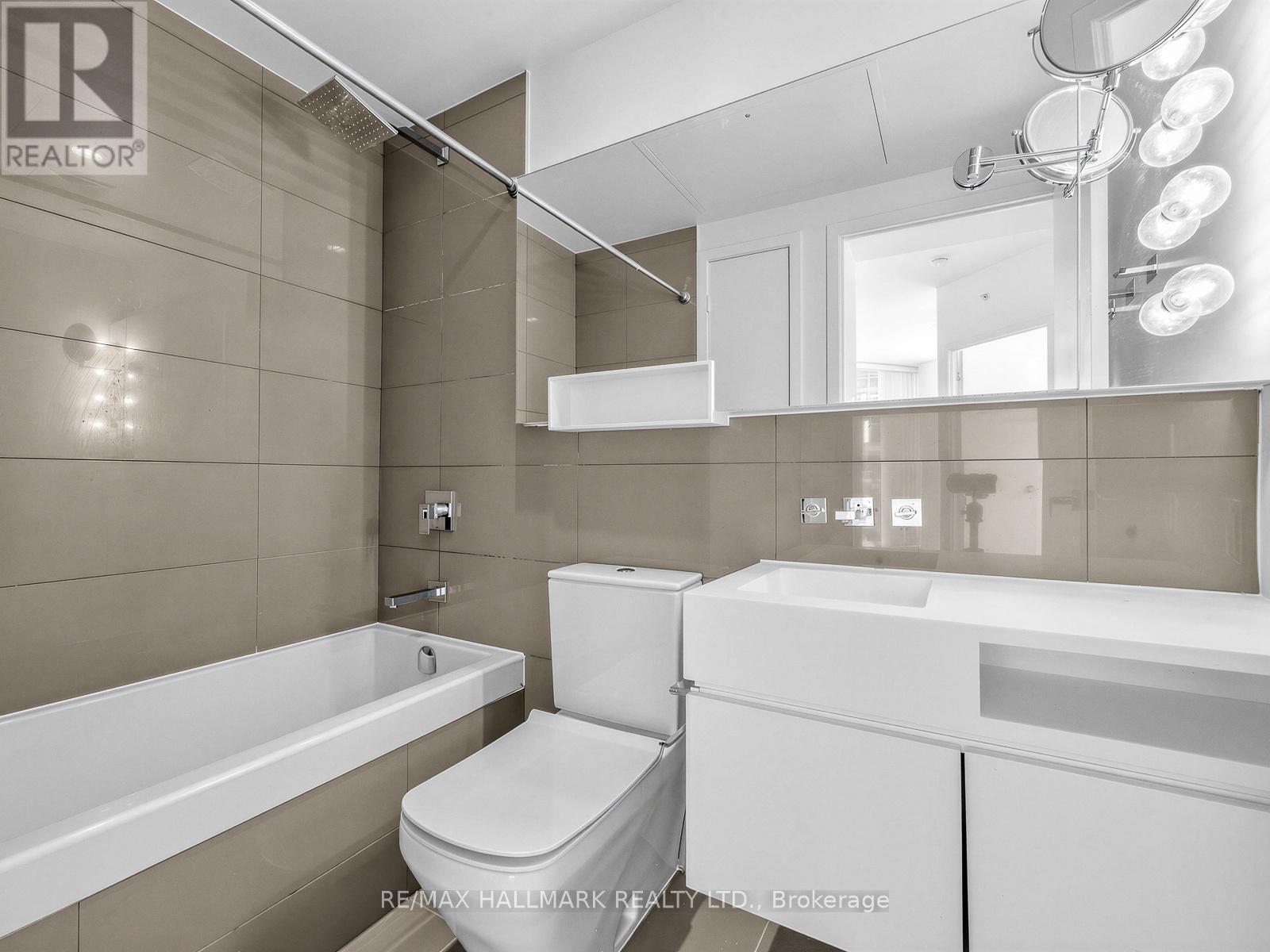 2302 - 45 Charles Street E, Toronto, Ontario  M4Y 1S2 - Photo 21 - C12890788