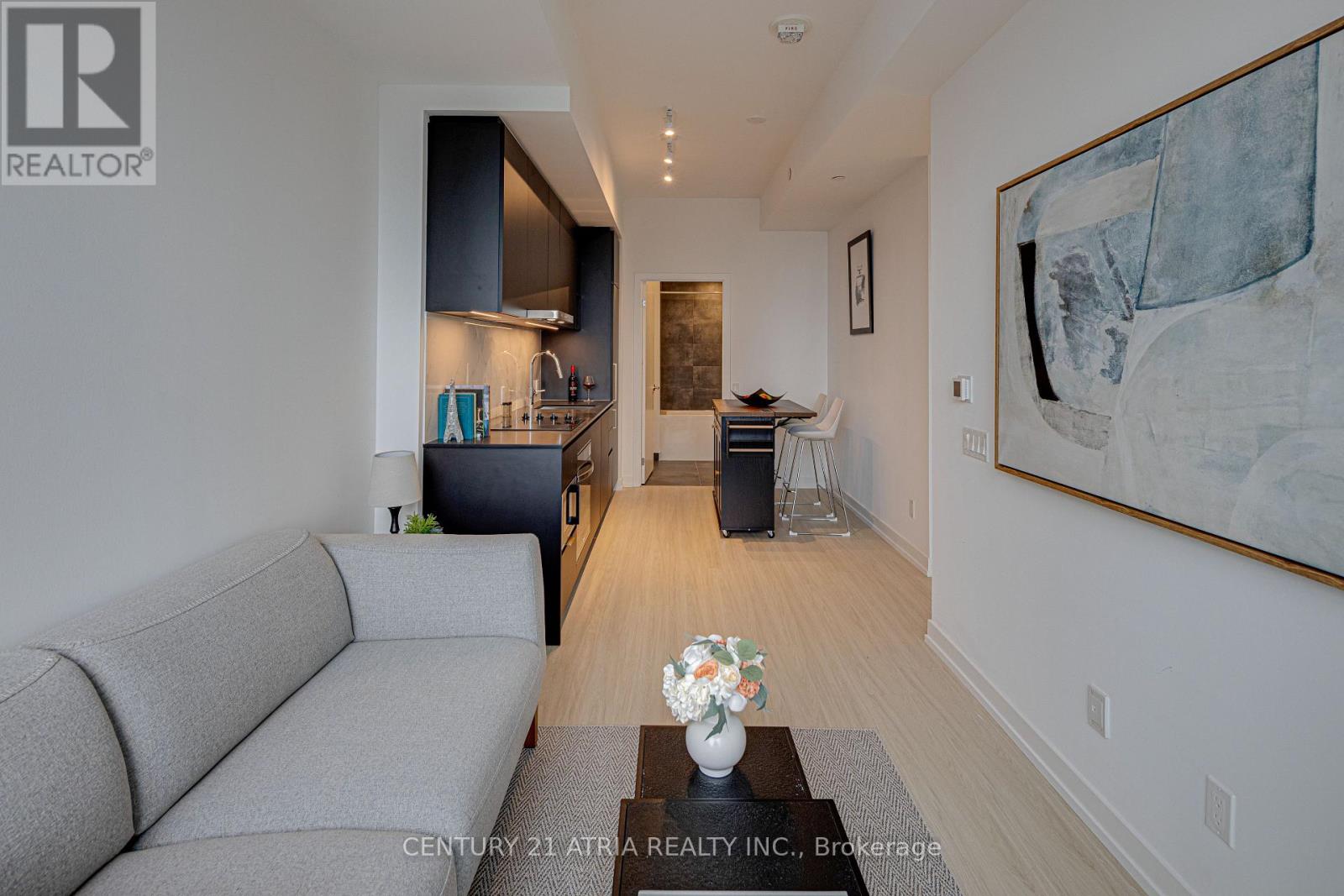 2610 - 8 Wellesley Street W, Toronto (Bay Street Corridor), Ontario  M4Y 0J5 - Photo 5 - C12890826