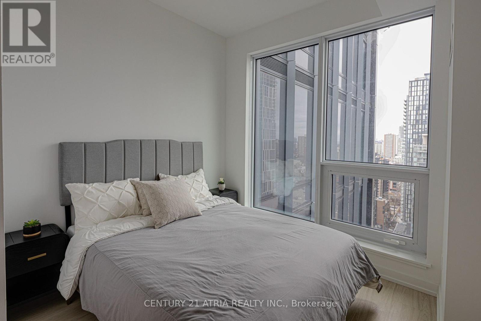 2610 - 8 Wellesley Street W, Toronto (Bay Street Corridor), Ontario  M4Y 0J5 - Photo 8 - C12890826