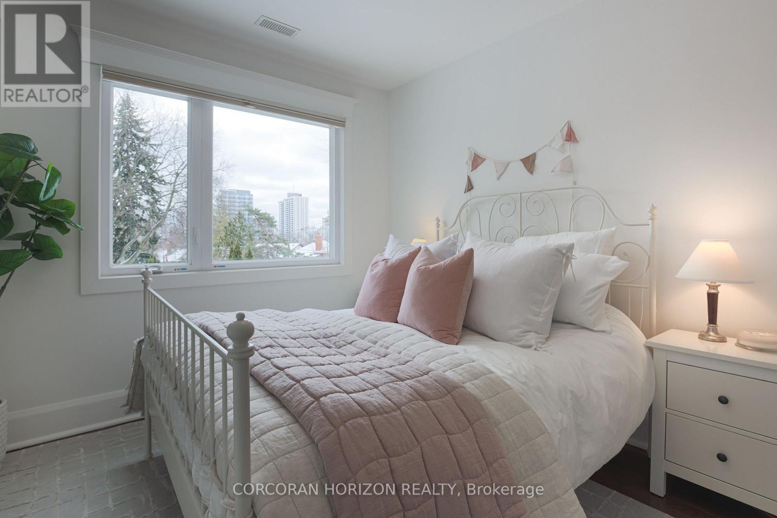 103 Manor Road E, Toronto, Ontario  M4S 1R3 - Photo 14 - C12890842