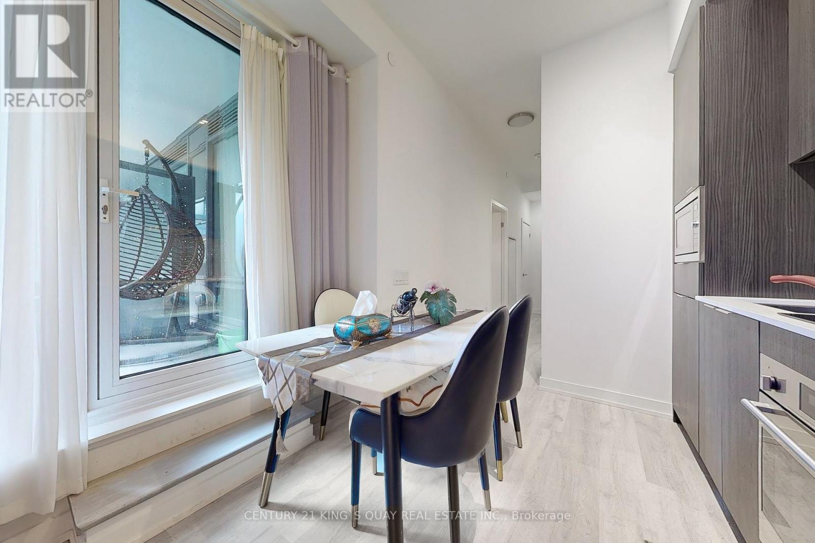 330 - 7 Golden Lion Heights, Toronto, Ontario  M2M 0C1 - Photo 11 - C12890886