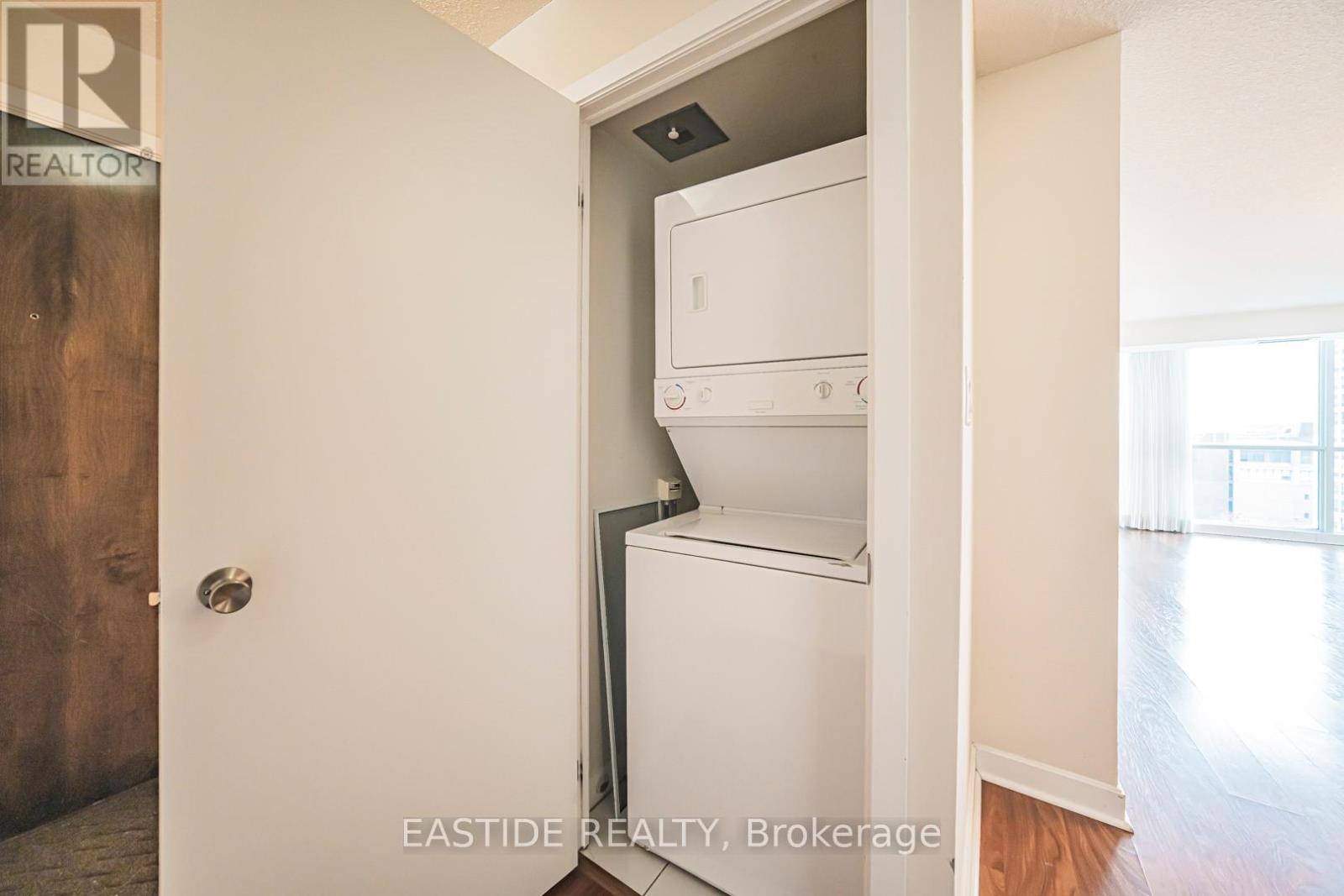 908 - 33 Bay Street, Toronto, Ontario  M5J 2Z3 - Photo 28 - C12890932