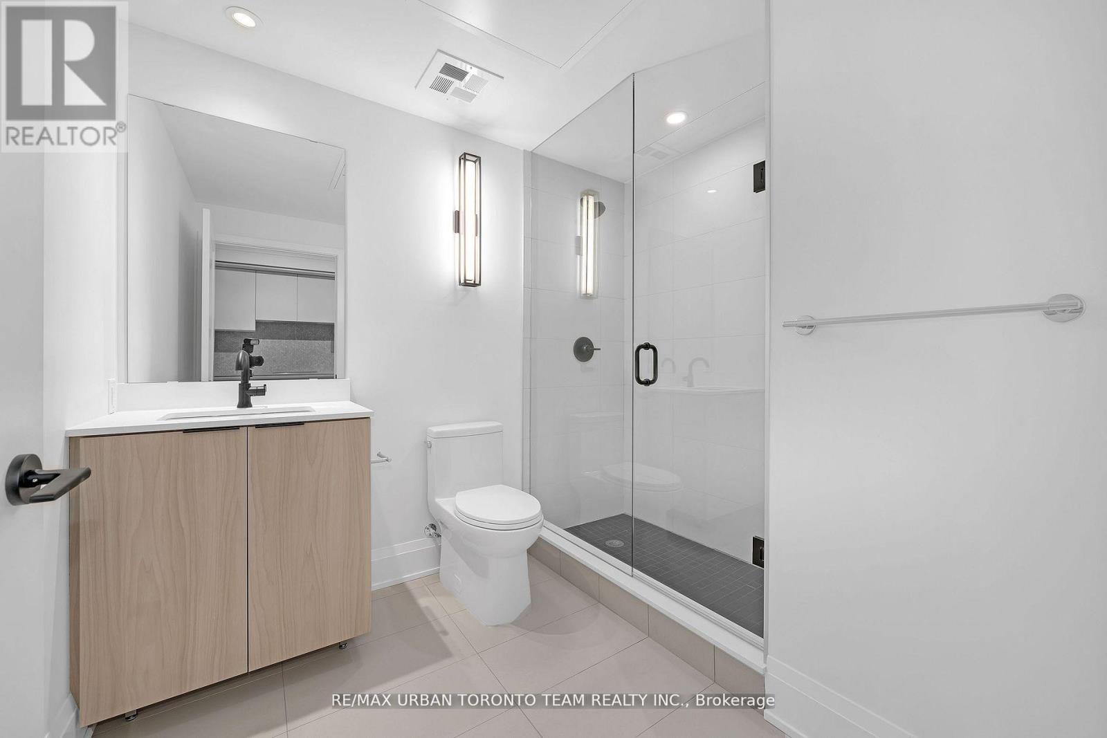 1008 - 123 Portland Street, Toronto, Ontario  M5V 2N4 - Photo 18 - C12891048