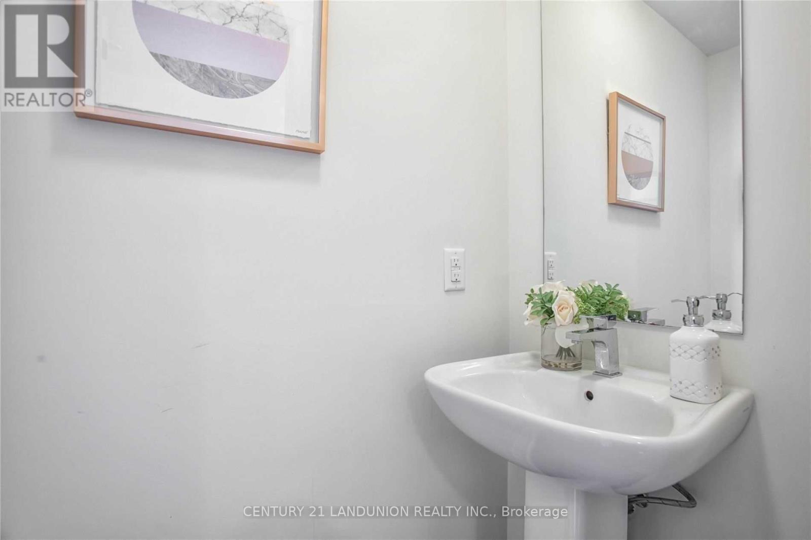 56 - 19 Eldora Avenue, Toronto, Ontario  M2M 0B5 - Photo 10 - C12891070