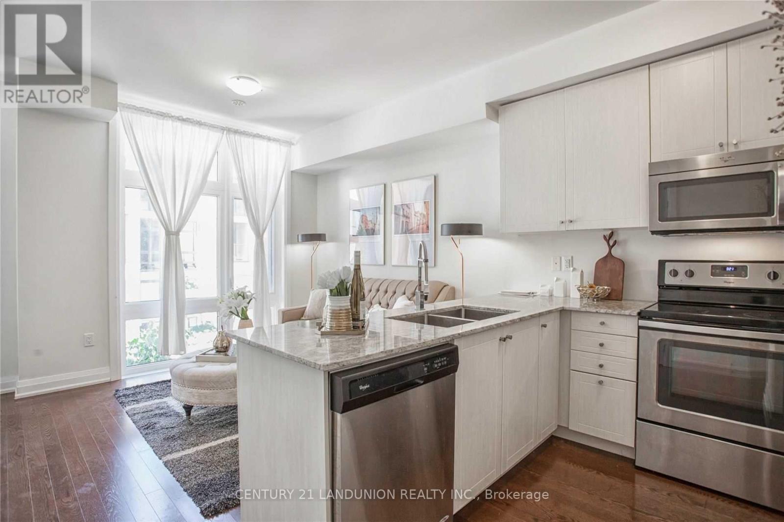 56 - 19 Eldora Avenue, Toronto, Ontario  M2M 0B5 - Photo 4 - C12891070