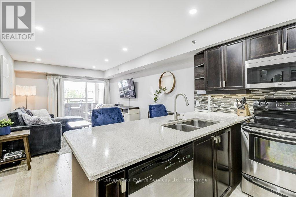 201 - 3060 Rotary Way W, Burlington, Ontario  L7M 0G9 - Photo 17 - W12885446