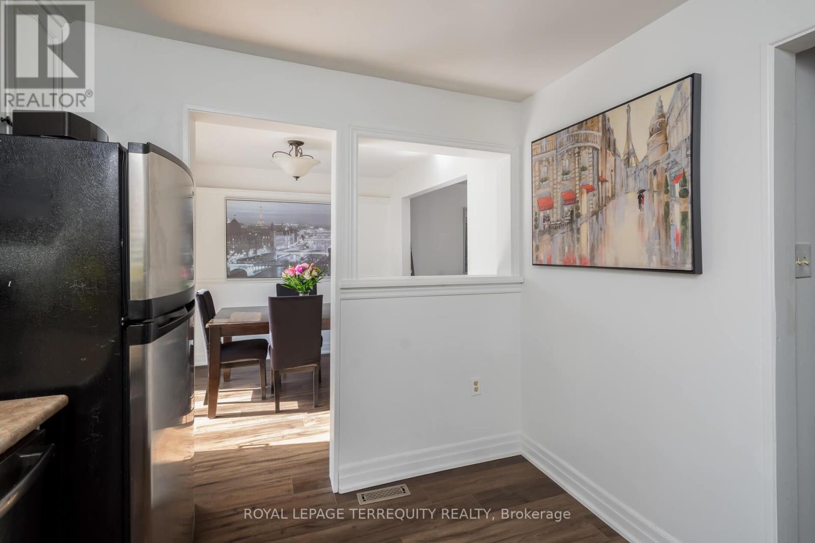 630 Sultana Square, Pickering, Ontario  L1V 3Y3 - Photo 15 - E12891060