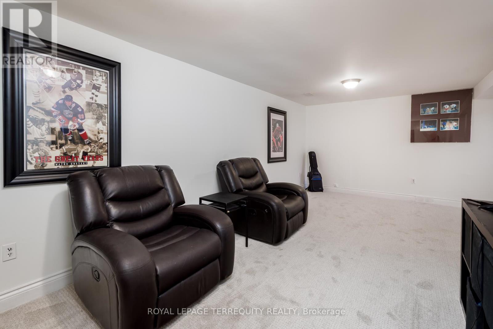 630 Sultana Square, Pickering, Ontario  L1V 3Y3 - Photo 31 - E12891060