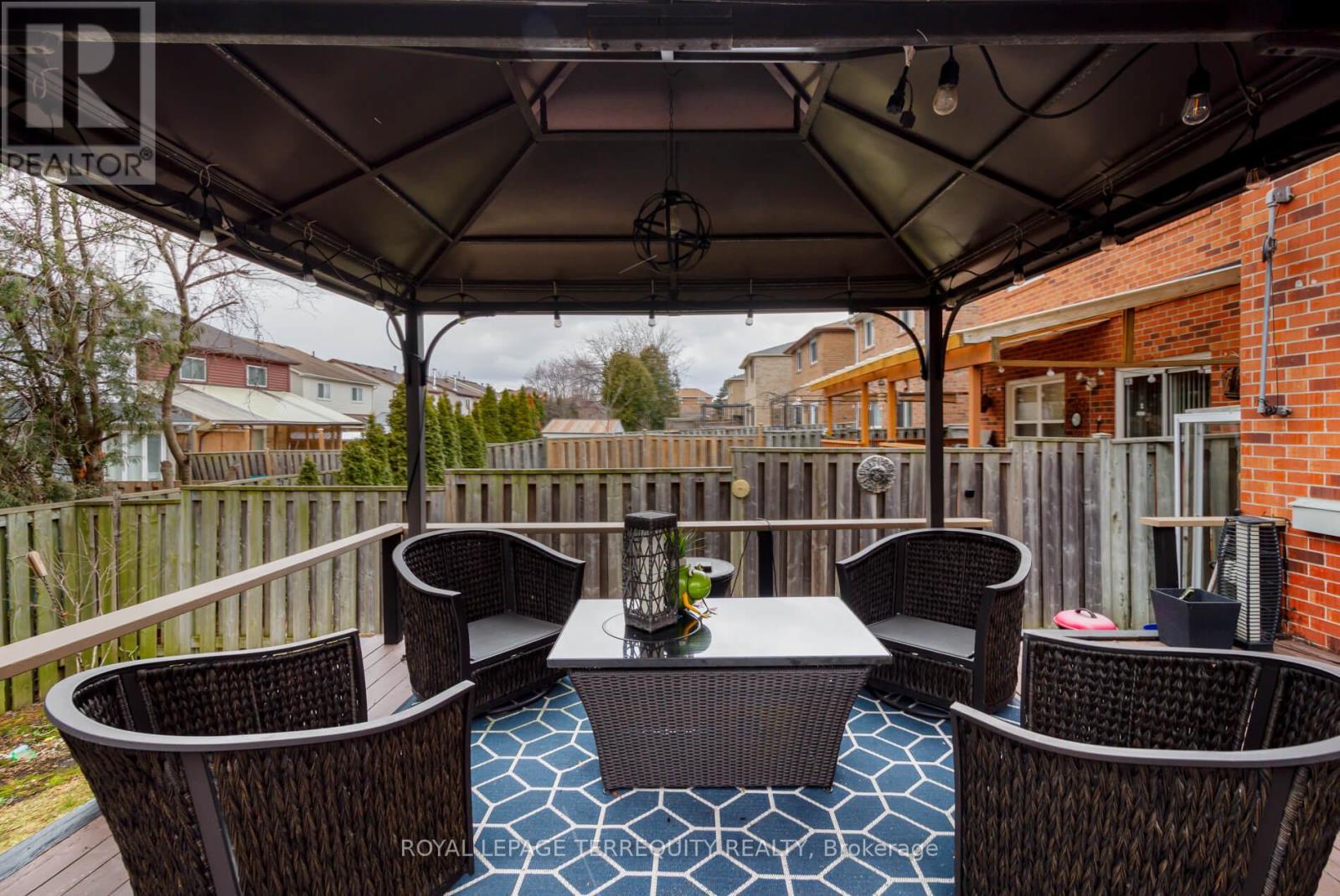 630 Sultana Square, Pickering, Ontario  L1V 3Y3 - Photo 37 - E12891060