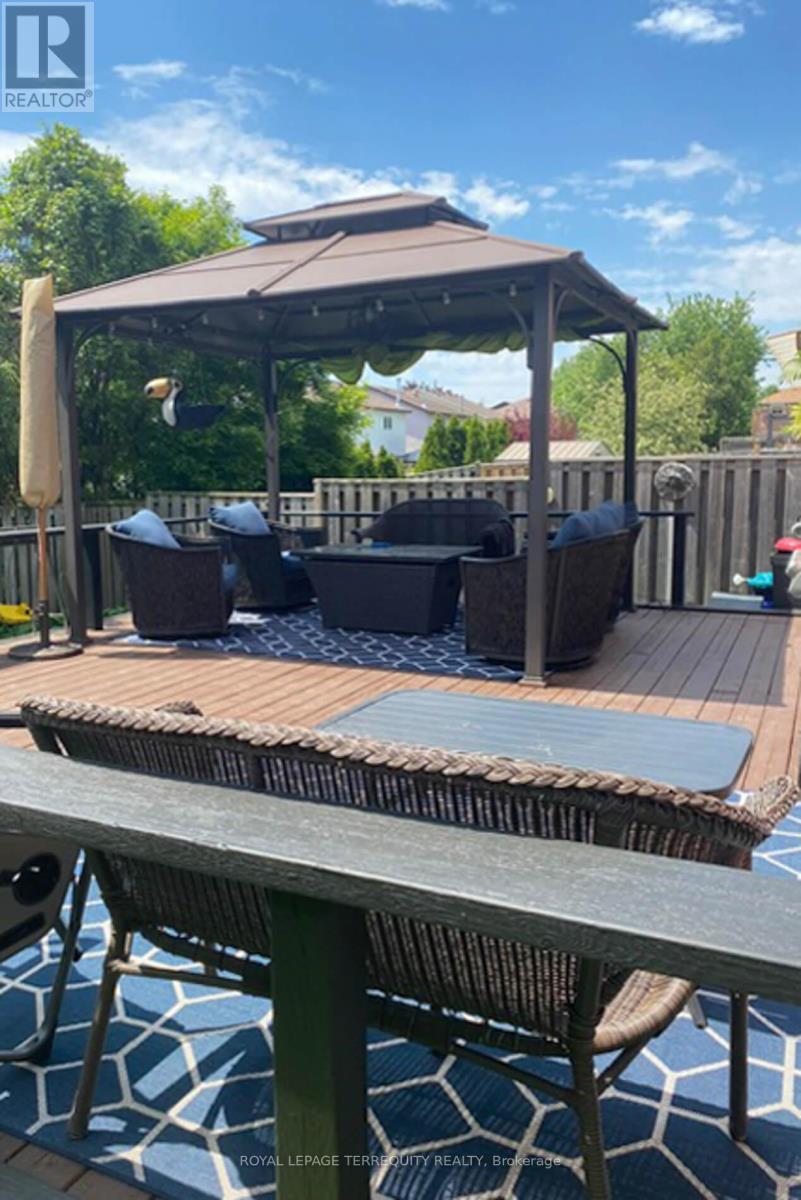 630 Sultana Square, Pickering, Ontario  L1V 3Y3 - Photo 45 - E12891060