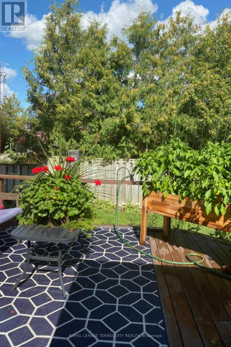 630 Sultana Square, Pickering, Ontario  L1V 3Y3 - Photo 46 - E12891060