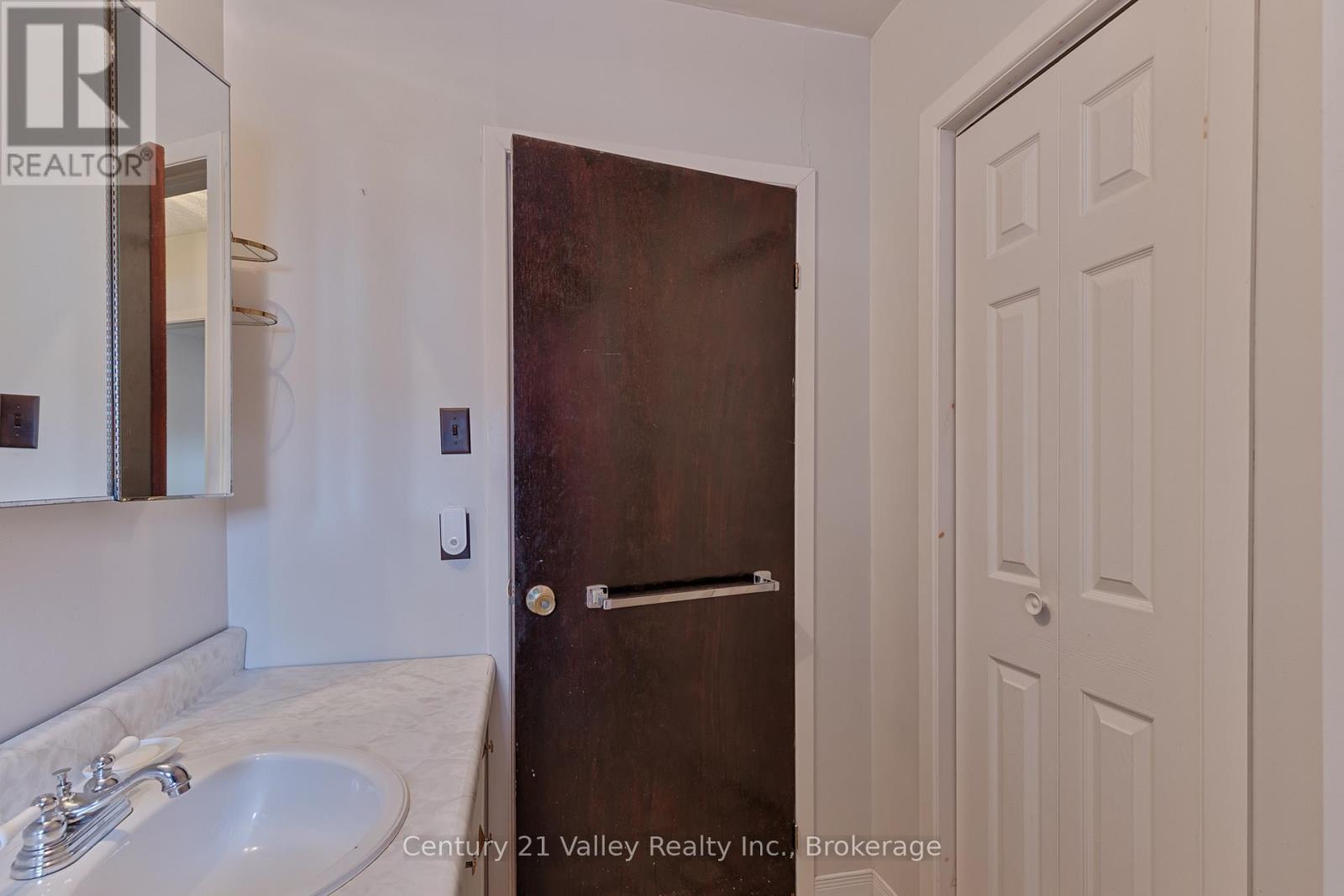 911 Bulger Road, North Algona Wilberforce, Ontario  K0J 1T0 - Photo 22 - X12890916