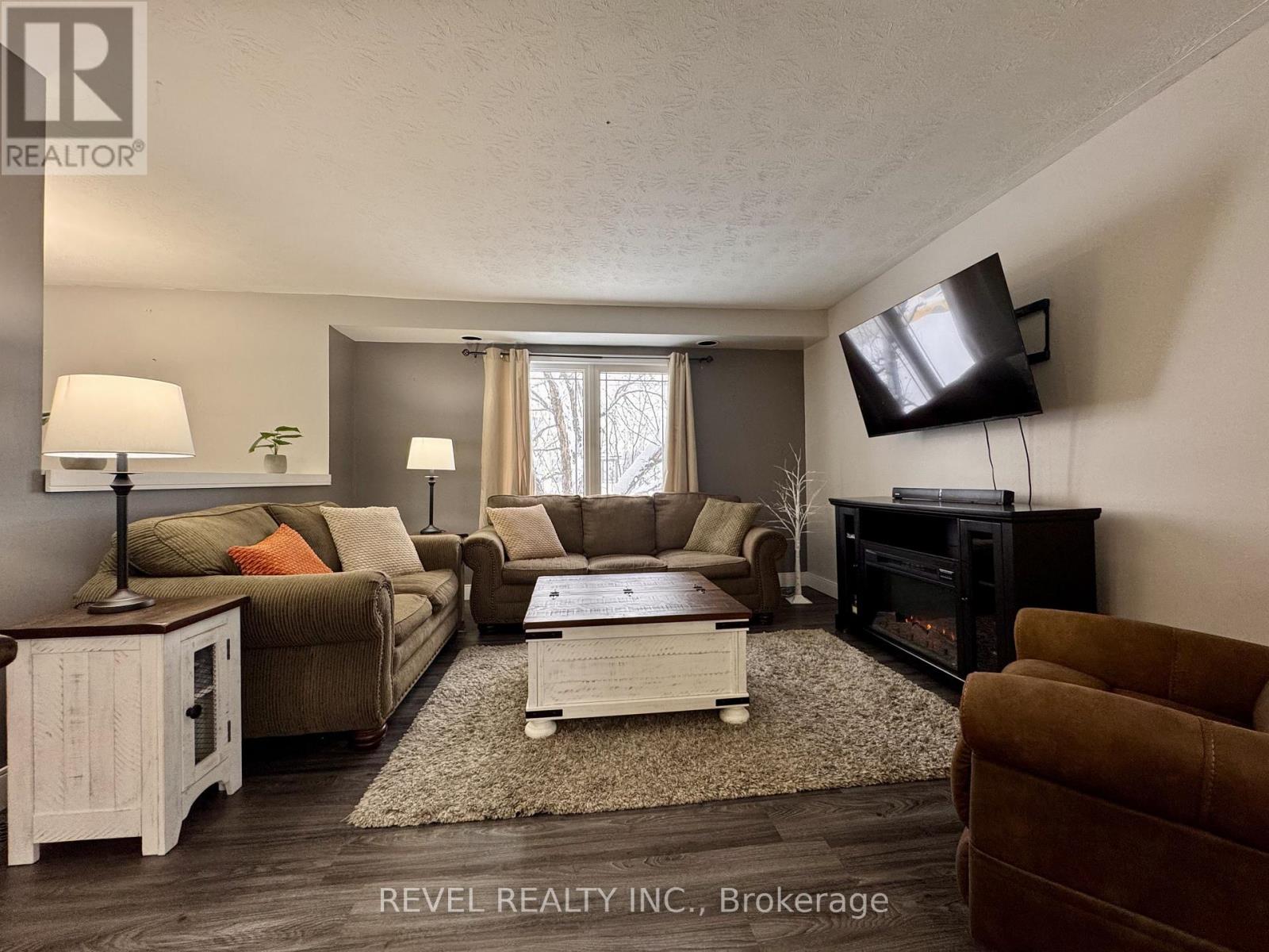 124 Shamrock Avenue, Timmins, Ontario  P0N 1H0 - Photo 11 - T12890870