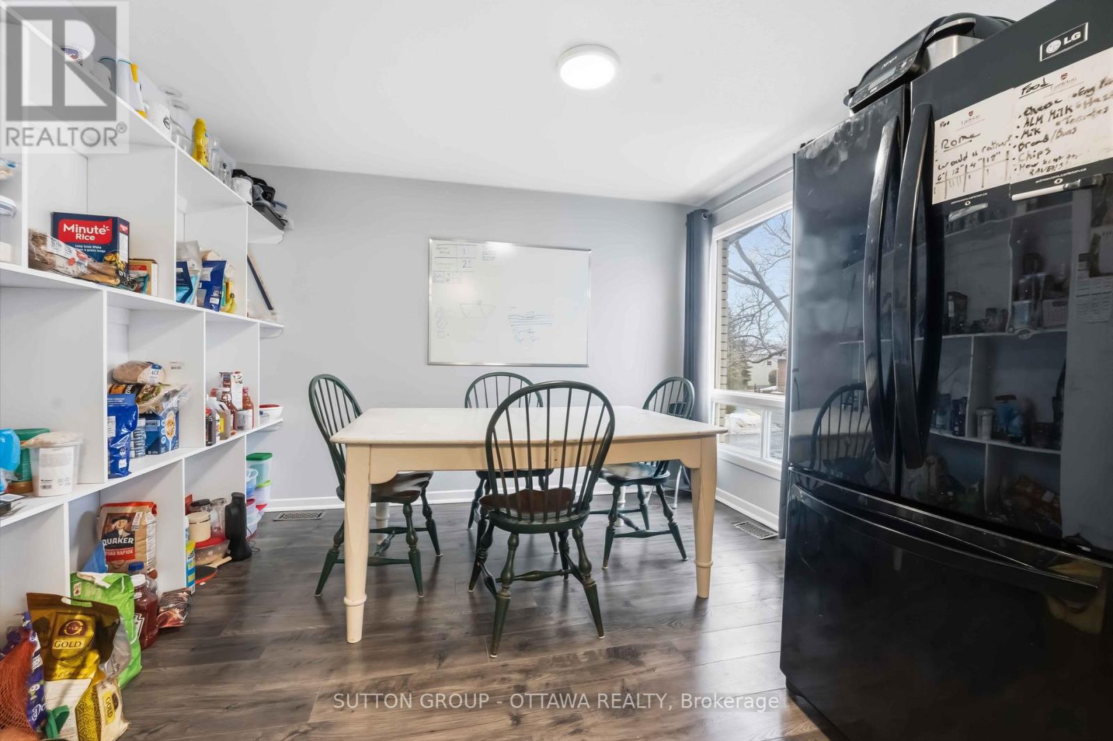 43 Southview Crescent, Ottawa, Ontario  K2E 5R4 - Photo 13 - X12890796