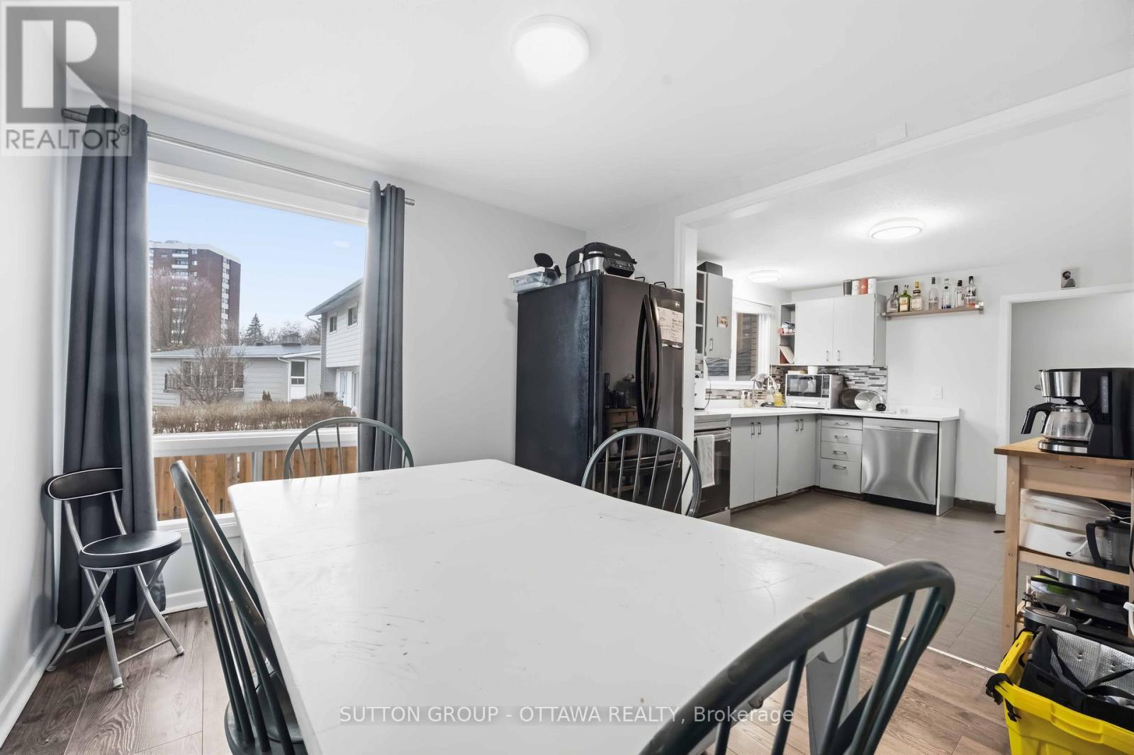 43 Southview Crescent, Ottawa, Ontario  K2E 5R4 - Photo 14 - X12890796