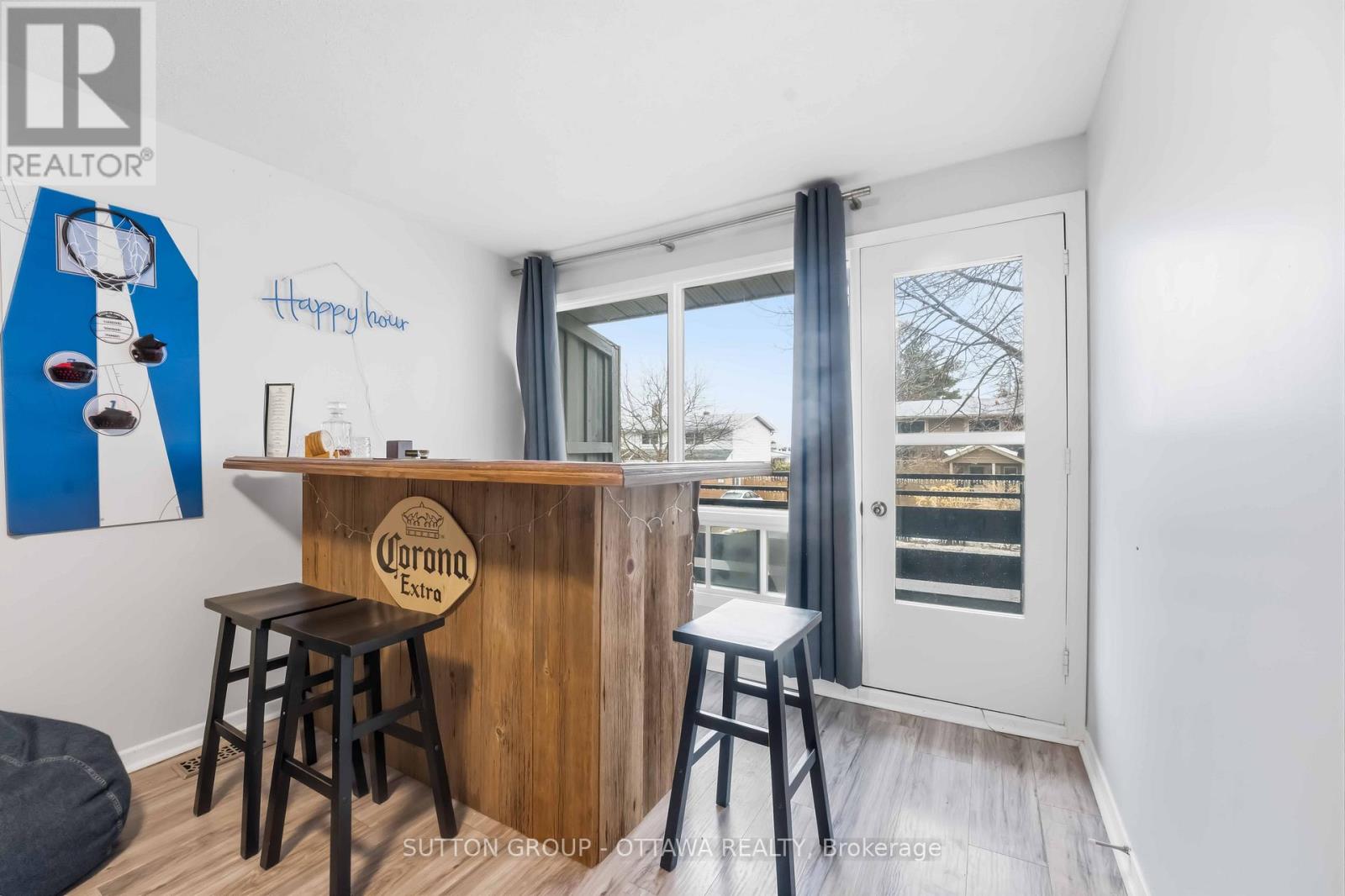 43 Southview Crescent, Ottawa, Ontario  K2E 5R4 - Photo 19 - X12890796