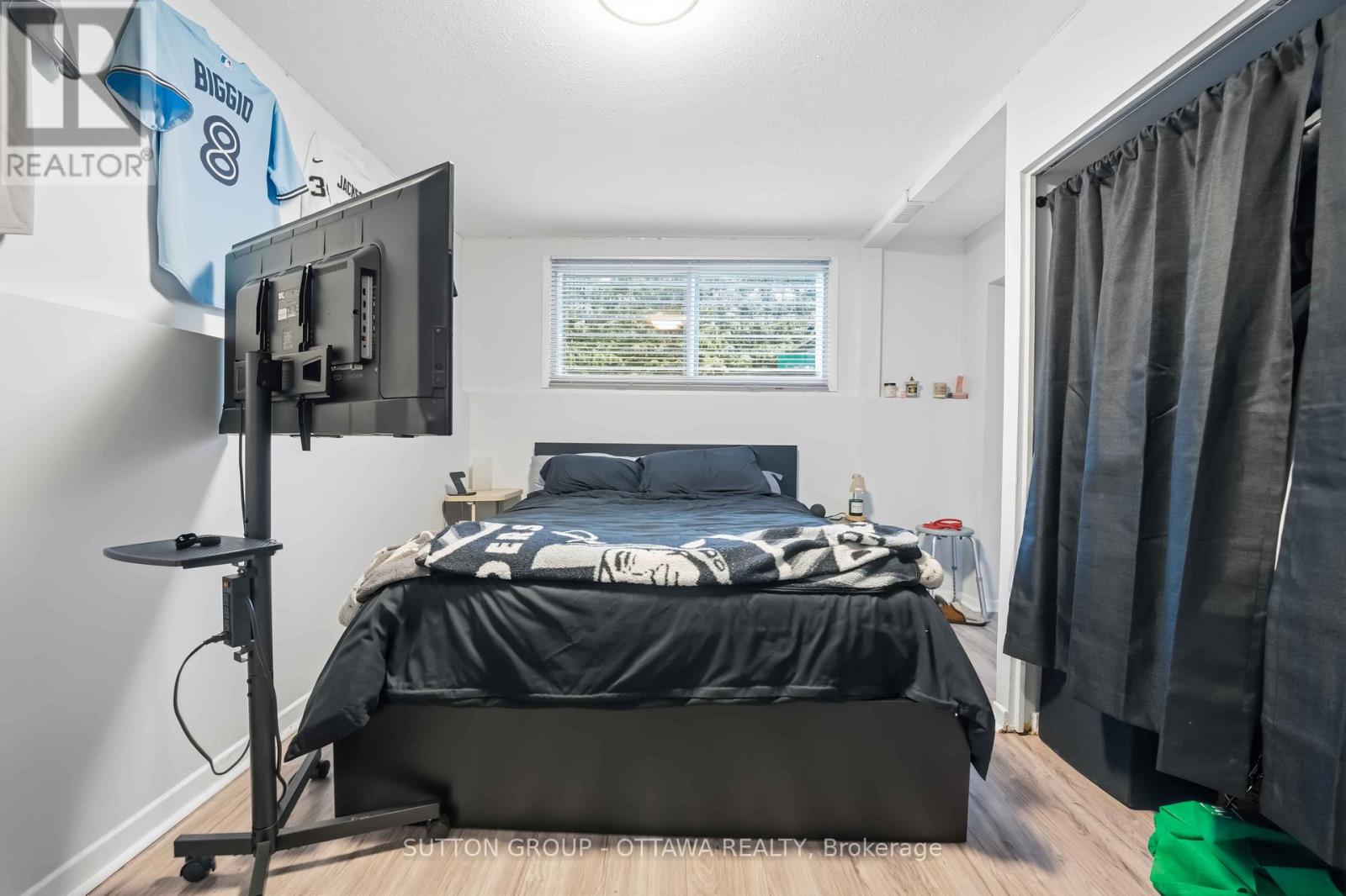 43 Southview Crescent, Ottawa, Ontario  K2E 5R4 - Photo 39 - X12890796