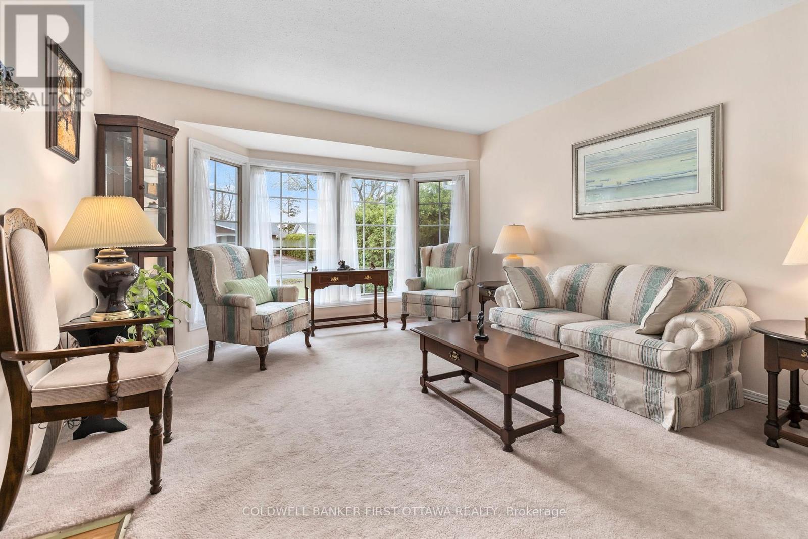 16 Sycamore Drive, Ottawa, Ontario  K2H 6H6 - Photo 7 - X12890798