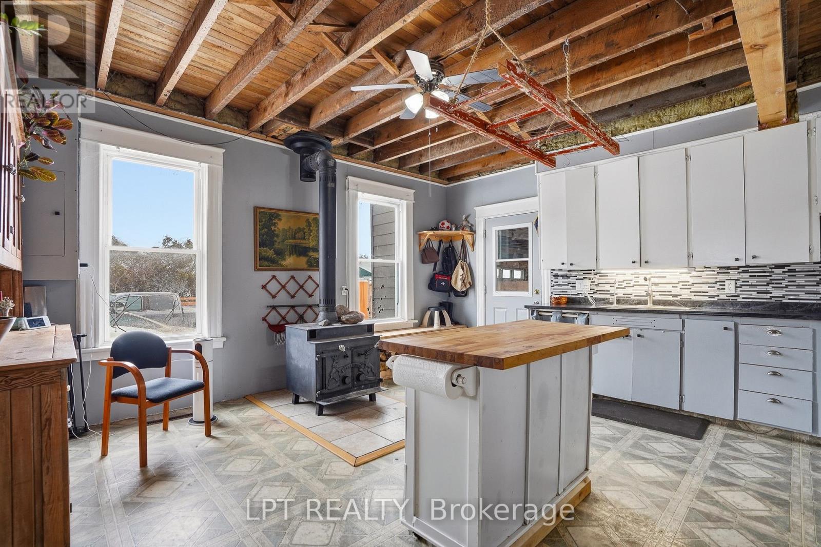 21630 Laggan-Glenelg Road, North Glengarry, Ontario  K0B 1E0 - Photo 11 - X12890860